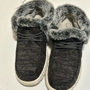 Cozy Gray Fur-Lined Slip-On Shoes